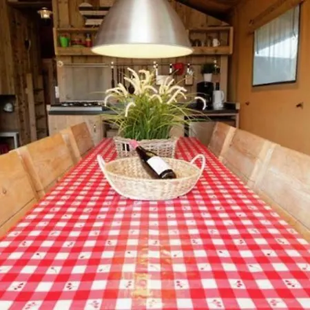 Camptent אוהל מפואר *