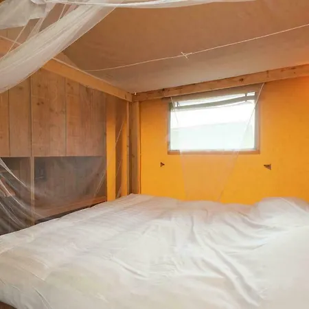 Camptent אוהל מפואר